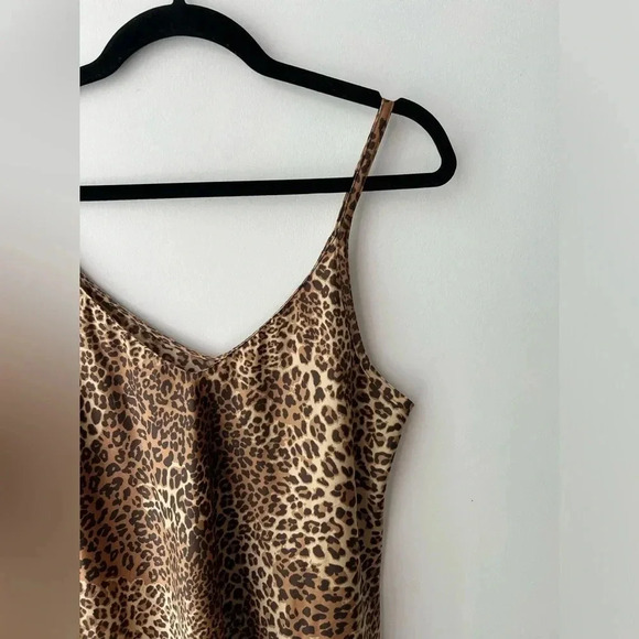 Mark and Spencer animal print slip robe - Picture 2 of 6
